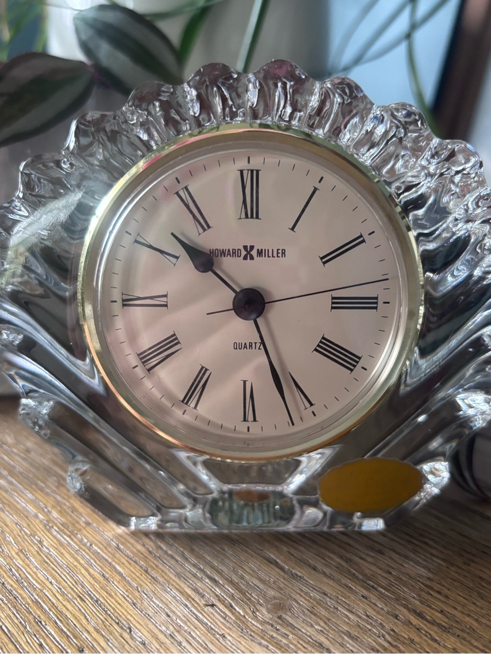 Rare Howard Miller Glass Shell Clock - Picture 6 of 6